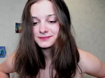 girl
        oladushek18 cam image #4354642