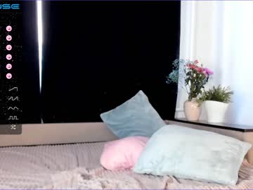 girl
        coy_amina_ cam image #892143