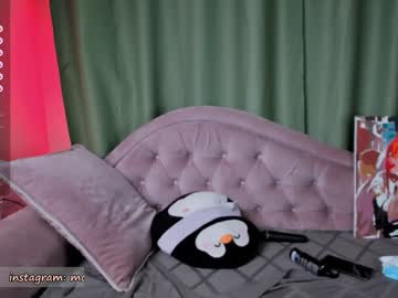 girl
        lika_moon cam image #5573803