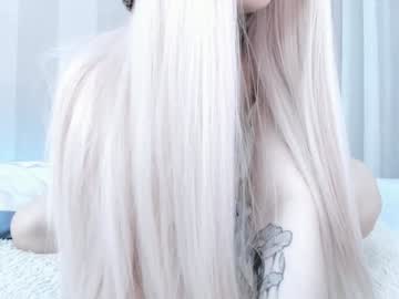 girl
        lulissa cam image #5308321