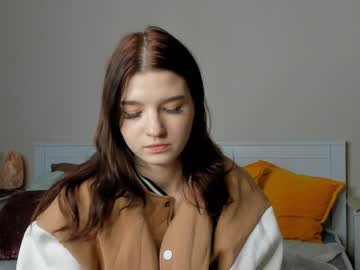 girl
        roseblanche2k cam image #3796020