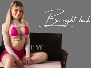 girl
        chloewildd cam image #6354003