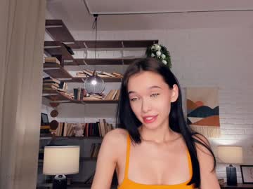 girl
        riskyproject cam image #6049950