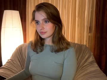 girl
        cute_siberian_girl cam image #3349473