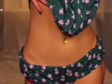 girl
        dora_sexplorer cam image #2595817