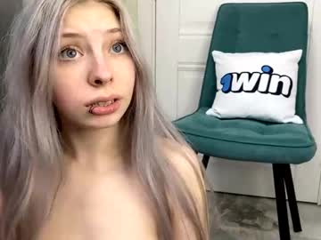 couple Live Cam Girls Love To Strip Naked For Their Viewers with sashokaye