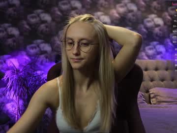 girl
        angeellina cam image #988099