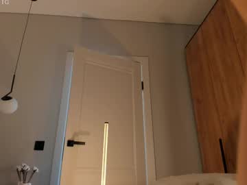 girl
        tollysage cam image #6565856