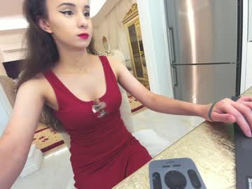 girl
        ehotlovea cam image #393474