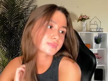 girl
        ethalcharton cam image #4549111