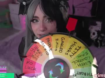 girl
        crimsonkitten cam image #6377527