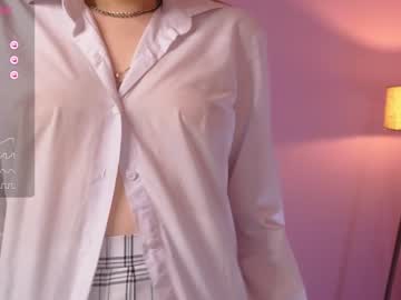 girl
        alisia_spinnet cam image #3081451