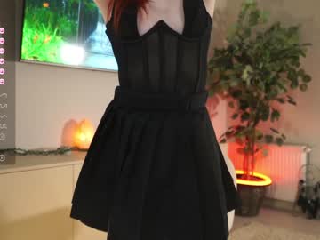 girl
        oki_dokie cam image #3658907