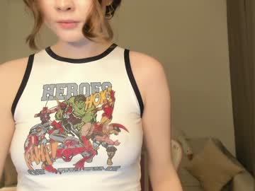 girl
        marshmeowlow cam image #5699206