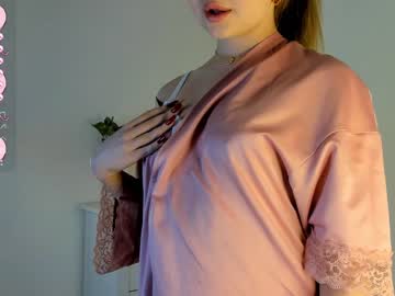 girl
        molly__meow cam image #3716555