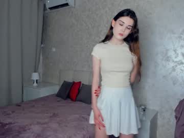 girl
        minnietammy cam image #1928082