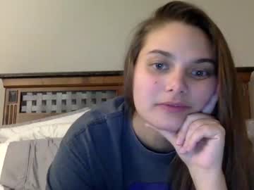 girl
        tanawaters cam image #18802