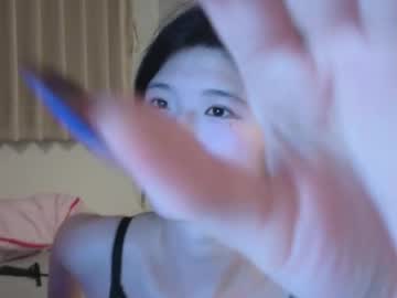 girl
        voilet_fox77 cam image #6423891