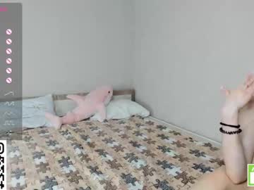 girl
        sweetmaxie cam image #4471737