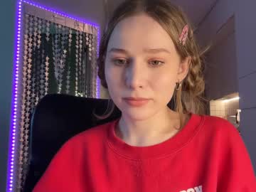 girl
        whoisalisa cam image #5877002