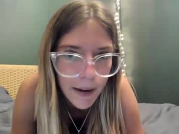 girl
        oliviahansleyy cam image #4171866