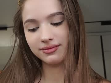 girl
        hecola cam image #5971636