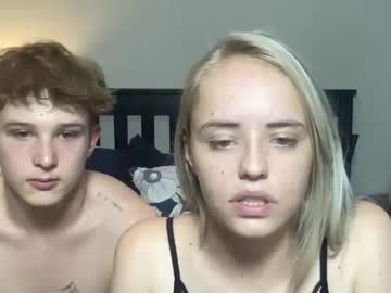 couple
        kinkystirlings cam image #361118