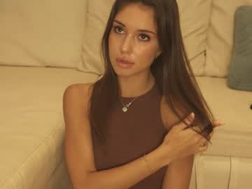 girl
        valerieh cam image #6175247