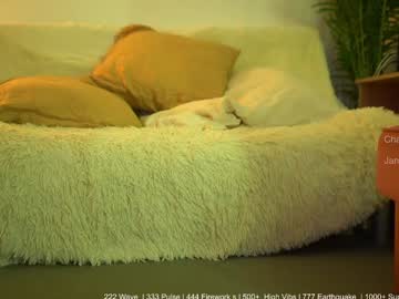 girl
        o92010400300 cam image #5824900