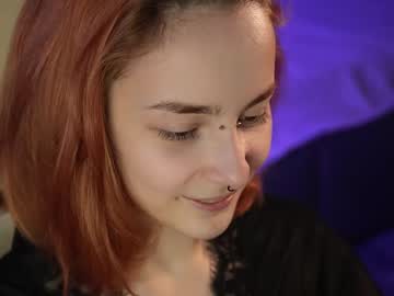 girl
        severs_enigma cam image #6494938