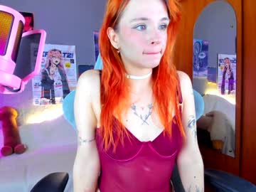 girl
        lindi_meow cam image #5919141