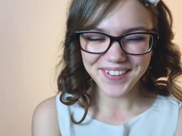 girl
        teresabriggs cam image #2520217