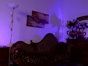 girl
        jessiccaburns cam image #1901789