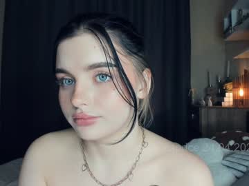 girl
        cute_caprice cam image #6636323
