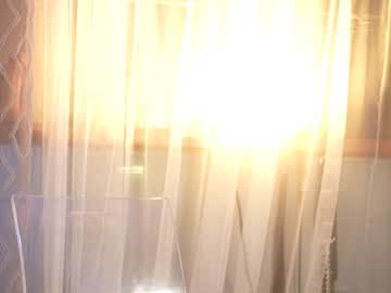 girl
        littlee33 cam image #126145