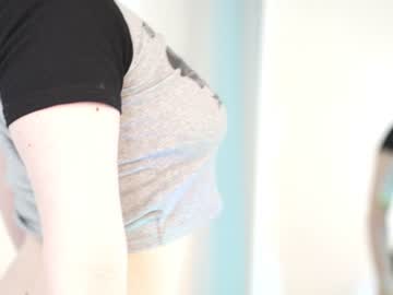 girl
        monimauve_ cam image #3235893