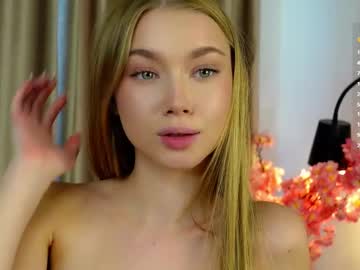 girl
        lipswithsweetonthem cam image #6665625