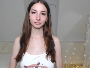 girl
        shy_cut1e cam image #2105994