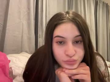 girl Live Cam Girls Love To Strip Naked For Their Viewers with sophiekaine
