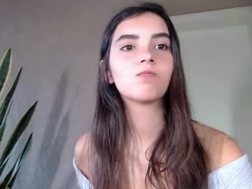 girl
        nika_la cam image #107628