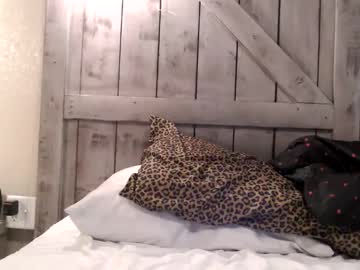 girl
        tay_made cam image #5980997