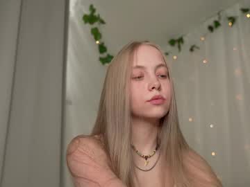 girl
        appr0ved cam image #6551575