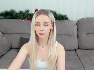 girl
        floraalfy cam image #696565