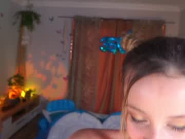girl
        juicyandthepussyblvd cam image #725643