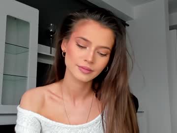 girl
        isia_slay cam image #503237