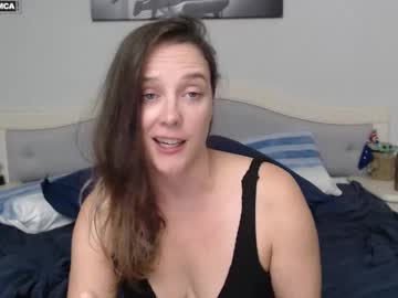 girl
        bluexstacey cam image #6559272