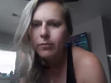 girl
        thebrooknextdoor cam image #4010638
