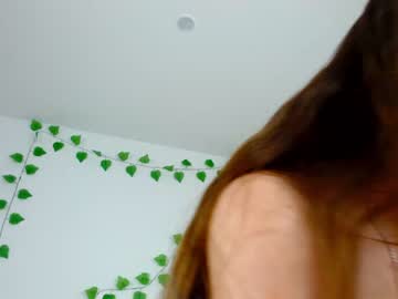 girl
        ambertan1 cam image #979921