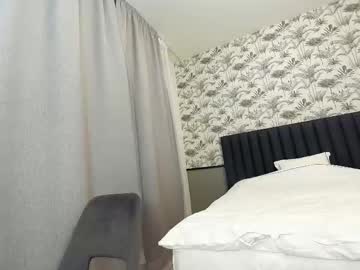 girl
        ehotlovea cam image #6132350
