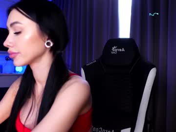 girl
        miladenver cam image #1596368